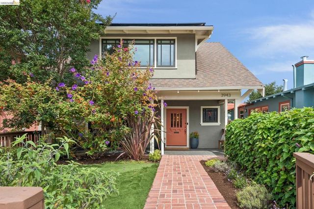 3943 Park Blvd, Oakland