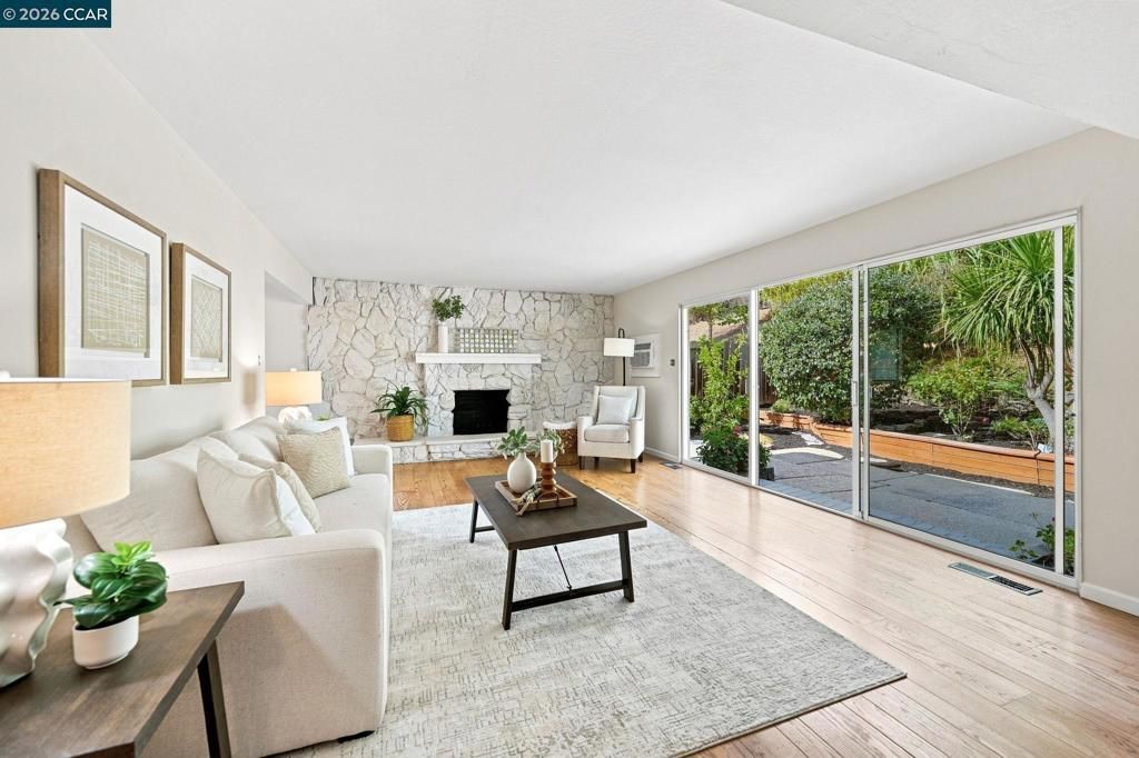 2481 Larkey Ln, Walnut Creek