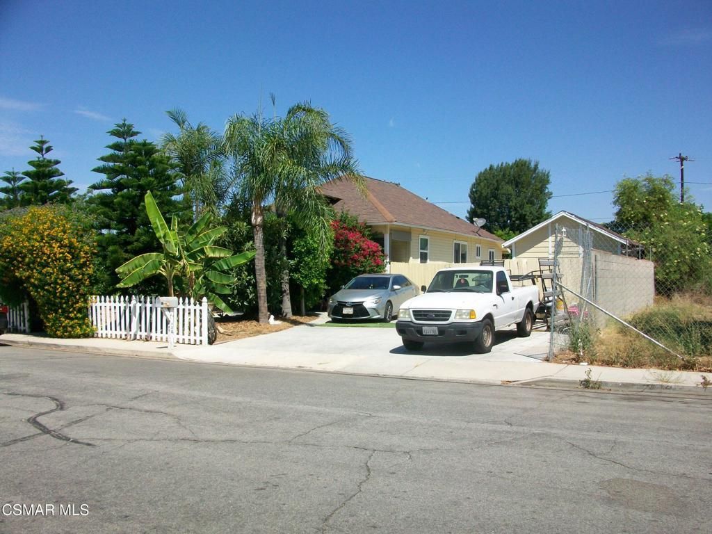 923 Pacific Avenue, Simi Valley
