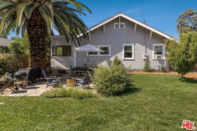 572 E Columbia Avenue, Pomona