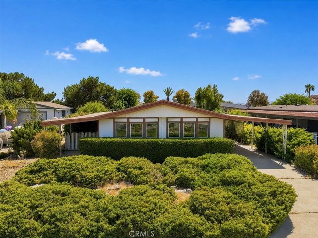 661 Roadrunner, Perris