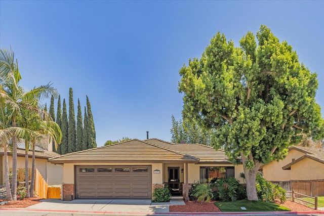 1679 Madrone Glen, Escondido