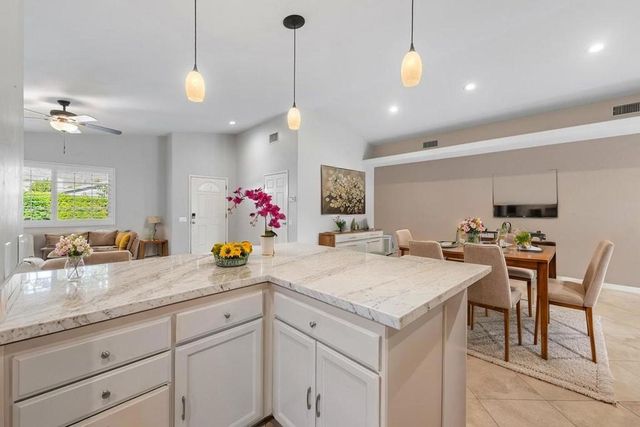 52580 Avenida Navarro, La Quinta