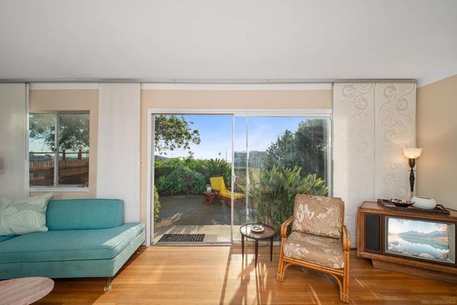 2244 Penrose, San Diego
