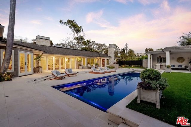 1037 Maroney Lane, Pacific Palisades