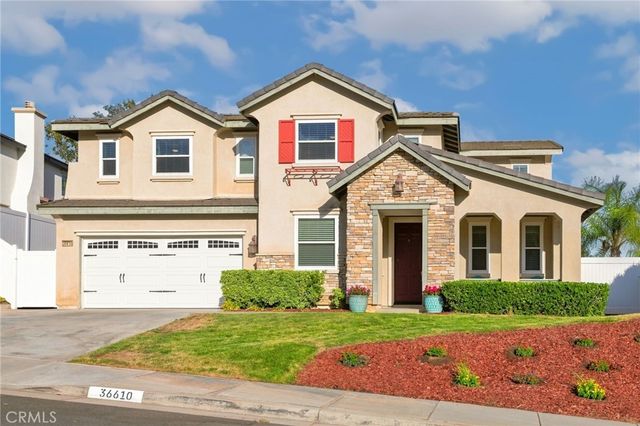 36610 Silk Oak Terrace Place, Murrieta