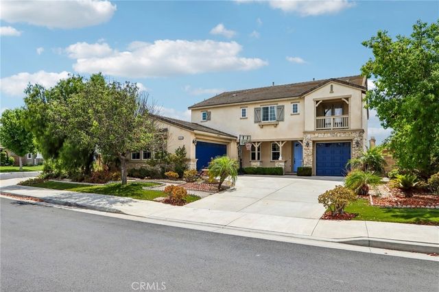 14045 Silent Stream Court, Eastvale
