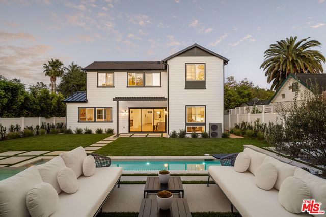 5109 Genesta Avenue, Encino