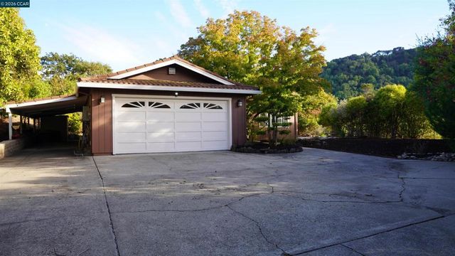 2531 Moraga Dr, Pinole