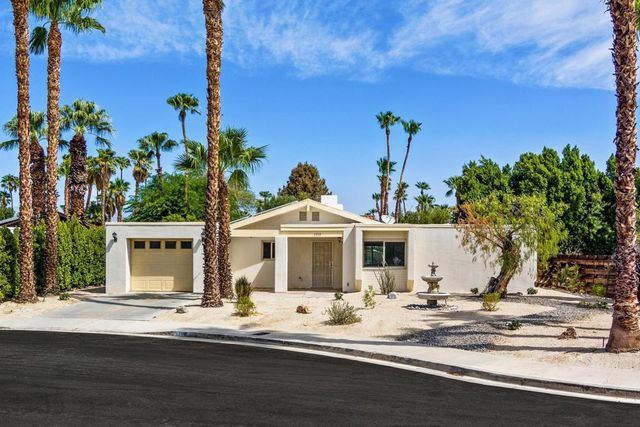 1350 E Gem Circle, Palm Springs