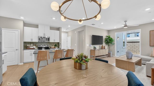 36599 Frangipani Drive, Winchester
