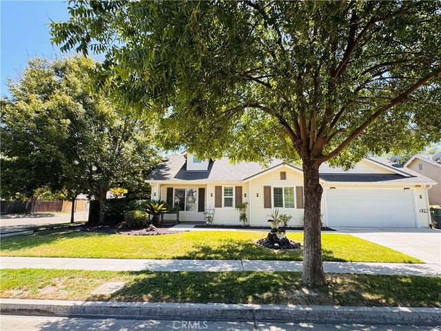 5824 E Kaviland, Fresno