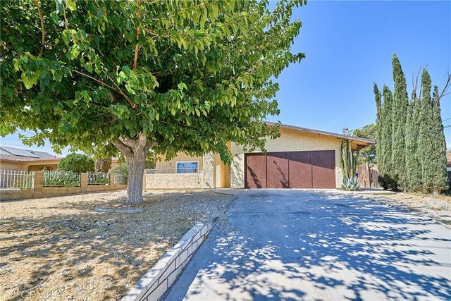 16326 Molino Dr., Victorville