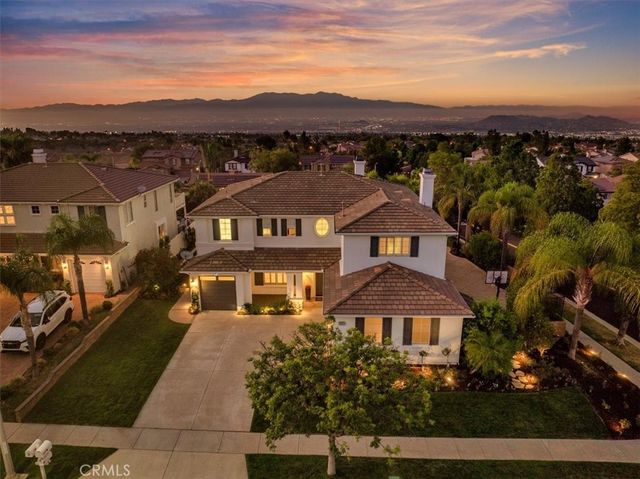 685 Payette Circle, Corona