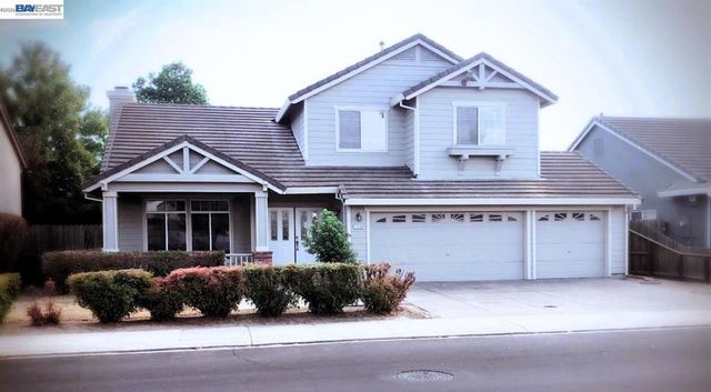 1724 Wawona St, Manteca