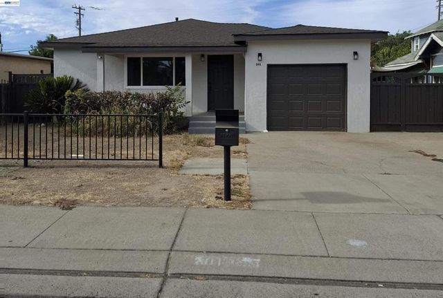 201 Barozzi Ave, Modesto