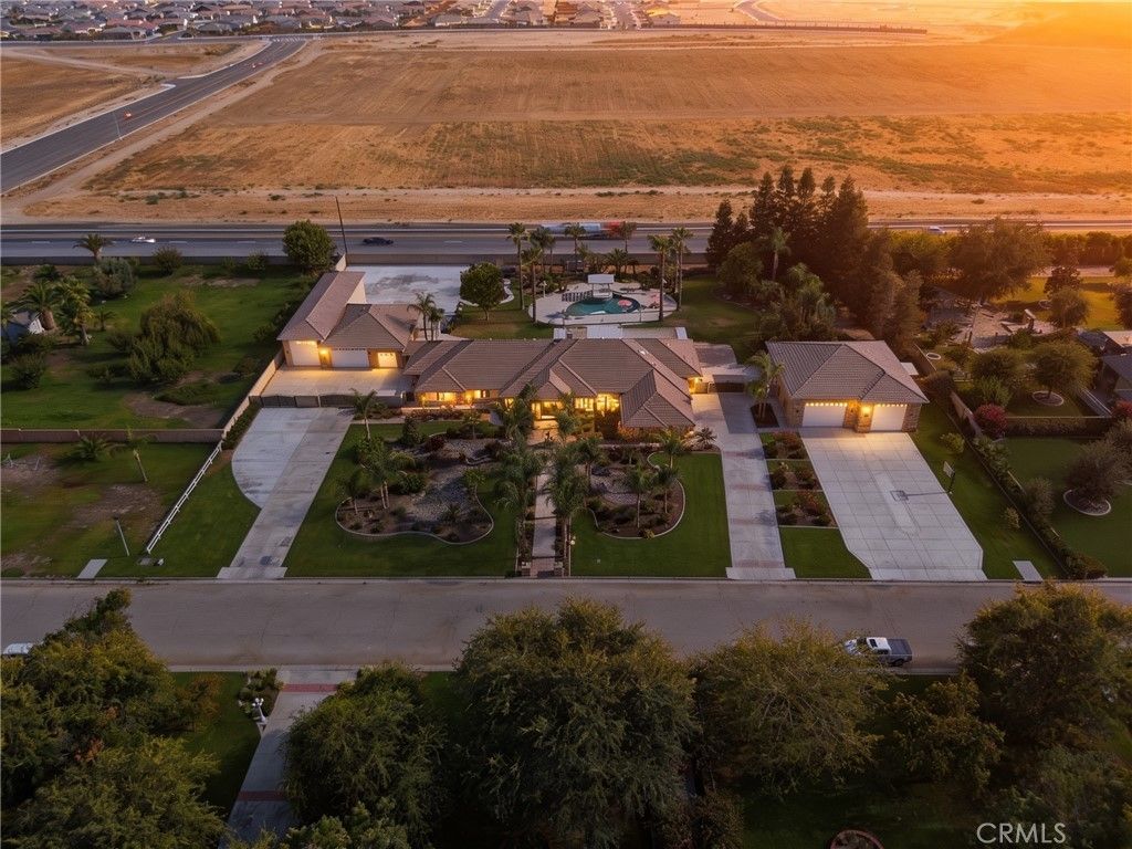 17041 Anelura Court, Bakersfield