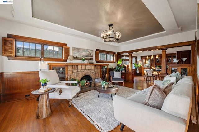 2515 Noble Ave, Alameda