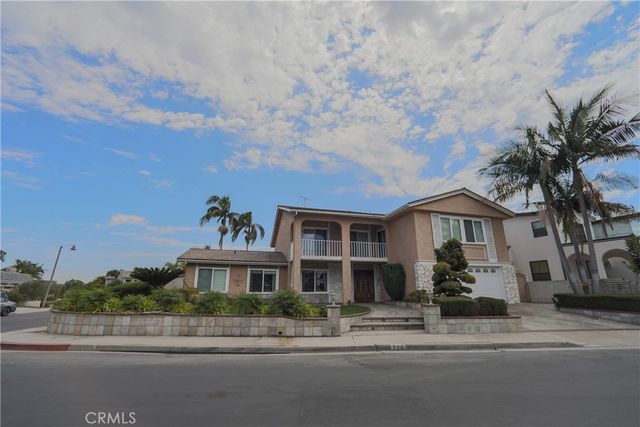720 Pepper Tree, Long Beach