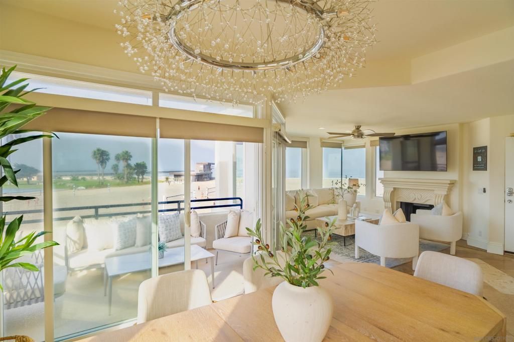 2689 Ocean Front Walk, San Diego