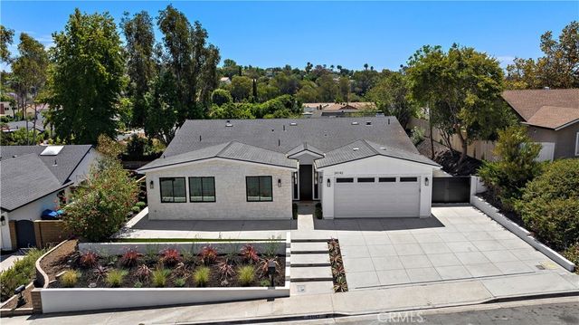 24142 Amurro, Mission Viejo