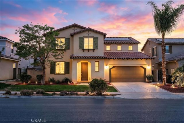 13396 Cactus Flower, Eastvale