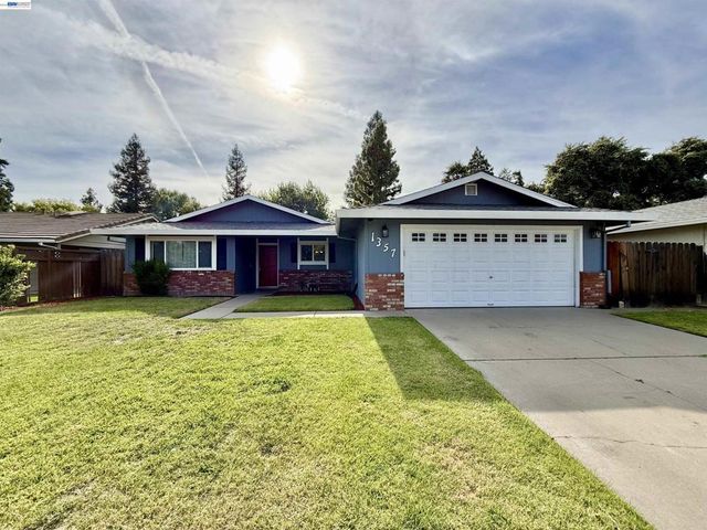 1357 Pajaro Ave, Manteca