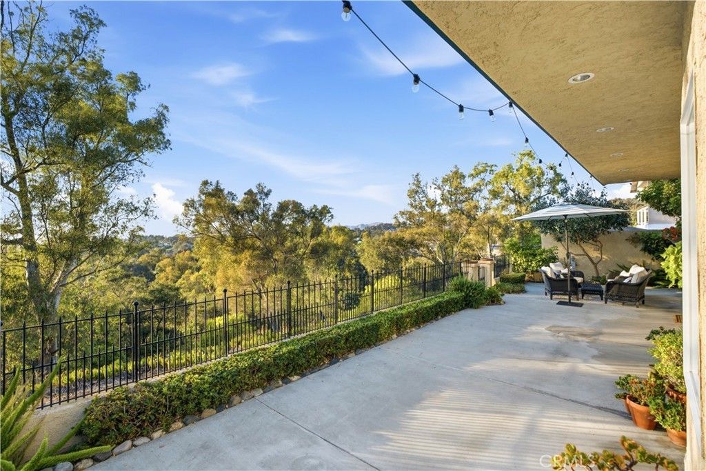23001 Via Santa Maria, Mission Viejo