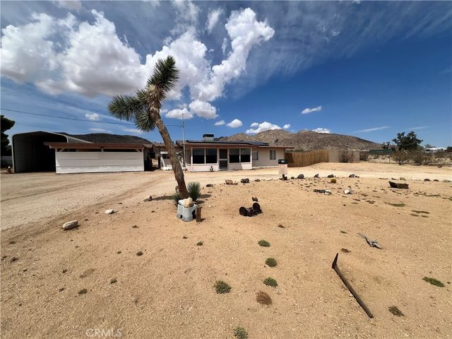 4828 Wren Road, Joshua Tree