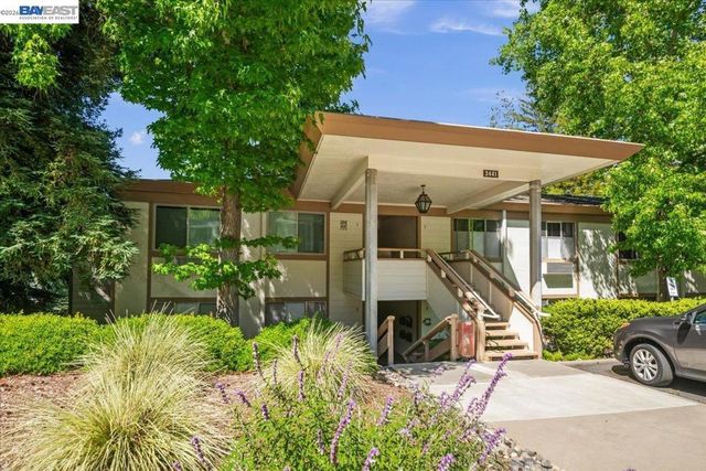 3441 Tice Creek Rd # 4, Walnut Creek