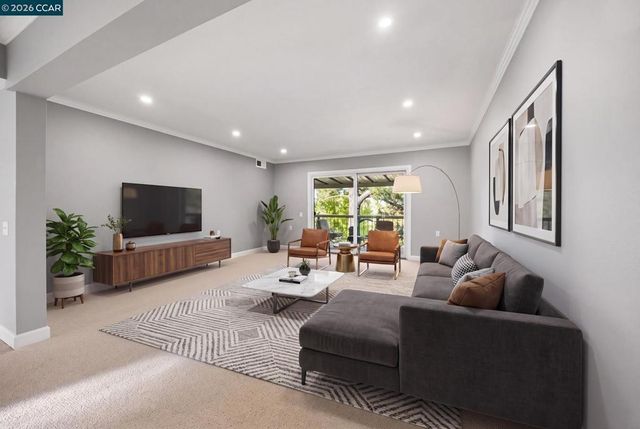 1300 Running Springs Road # 5, Walnut Creek