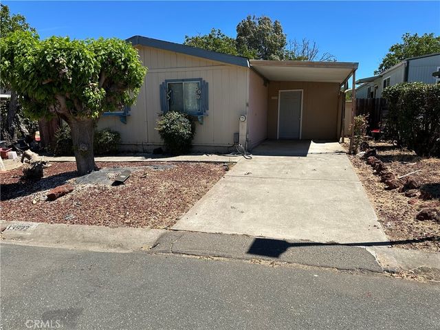13922 Apple, Clearlake Oaks
