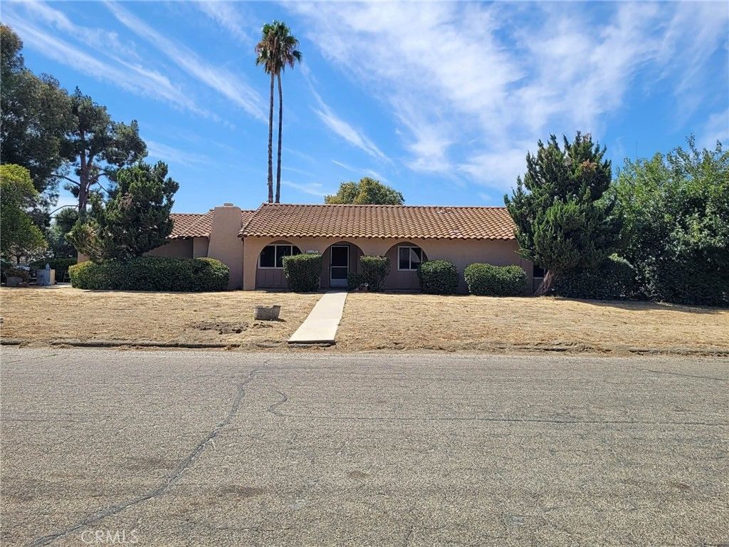 1631 Hackney, Hemet