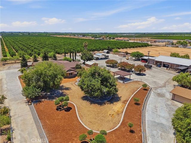 597 Crawford, Porterville
