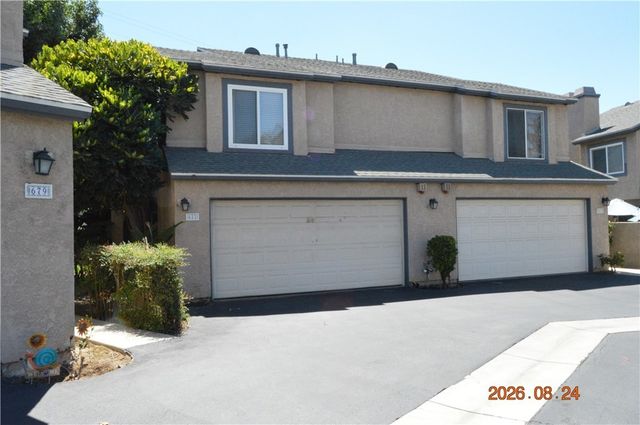 681 N Lark Ellen, Covina