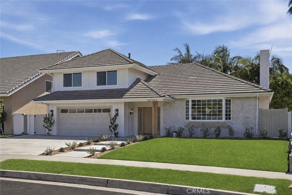 20302 Craimer Lane, Huntington Beach