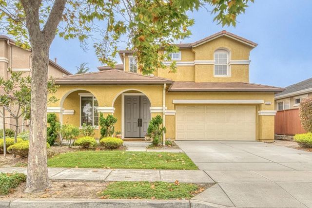 4560 Peninsula Point Drive, Seaside