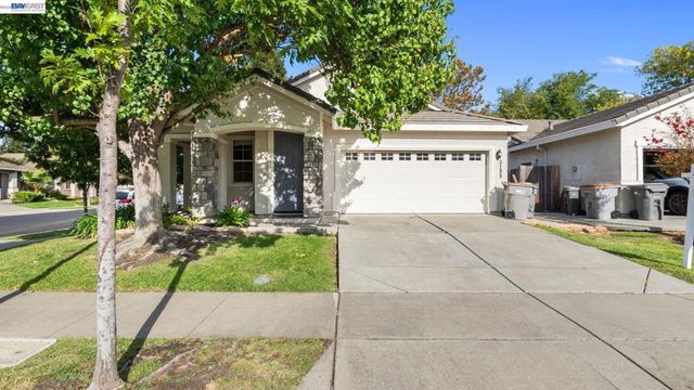 3199 Maui St, West Sacramento