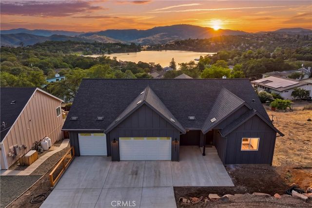 17247 Meadow View, Hidden Valley Lake