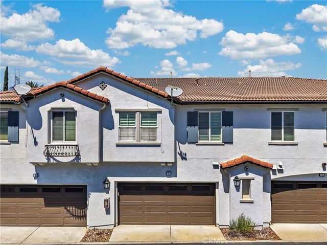 15723 Parkhouse # 3, Fontana