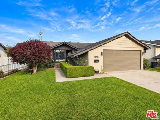 20726 Belshire Avenue, Lakewood