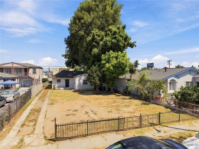 717 W 73rd, Los Angeles