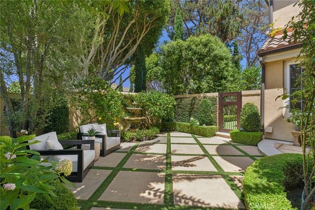 25 Lyon, Newport Coast