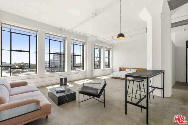 315 E 8th Street # 505, Los Angeles