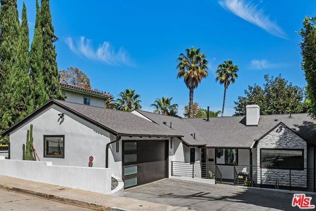 3304 Shelby Drive, Los Angeles