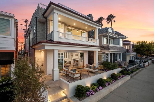 1105 N Bay Front, Newport Beach