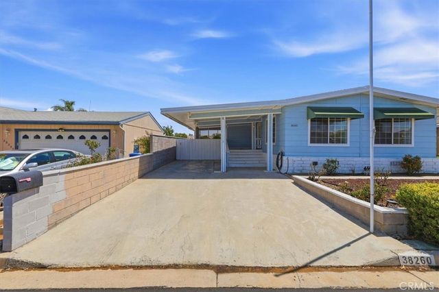 38260 Via Coleta, Murrieta
