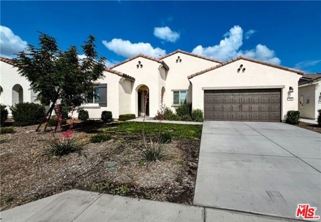 7318 Chetco River Street, Bakersfield