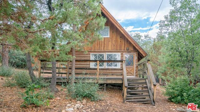 834 Victoria Lane, Sugarloaf