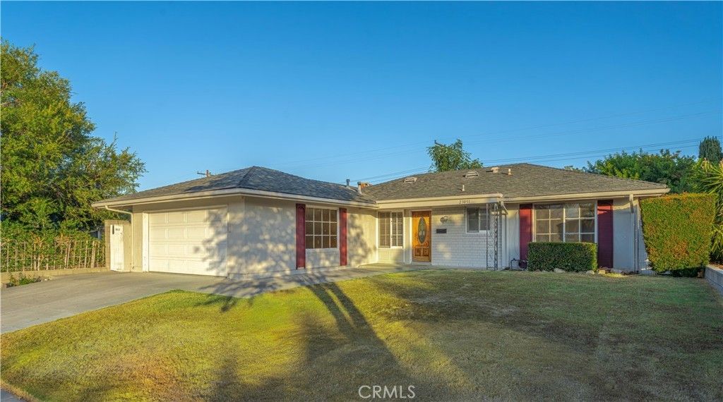 23051 Cavanaugh Road, Lake Forest